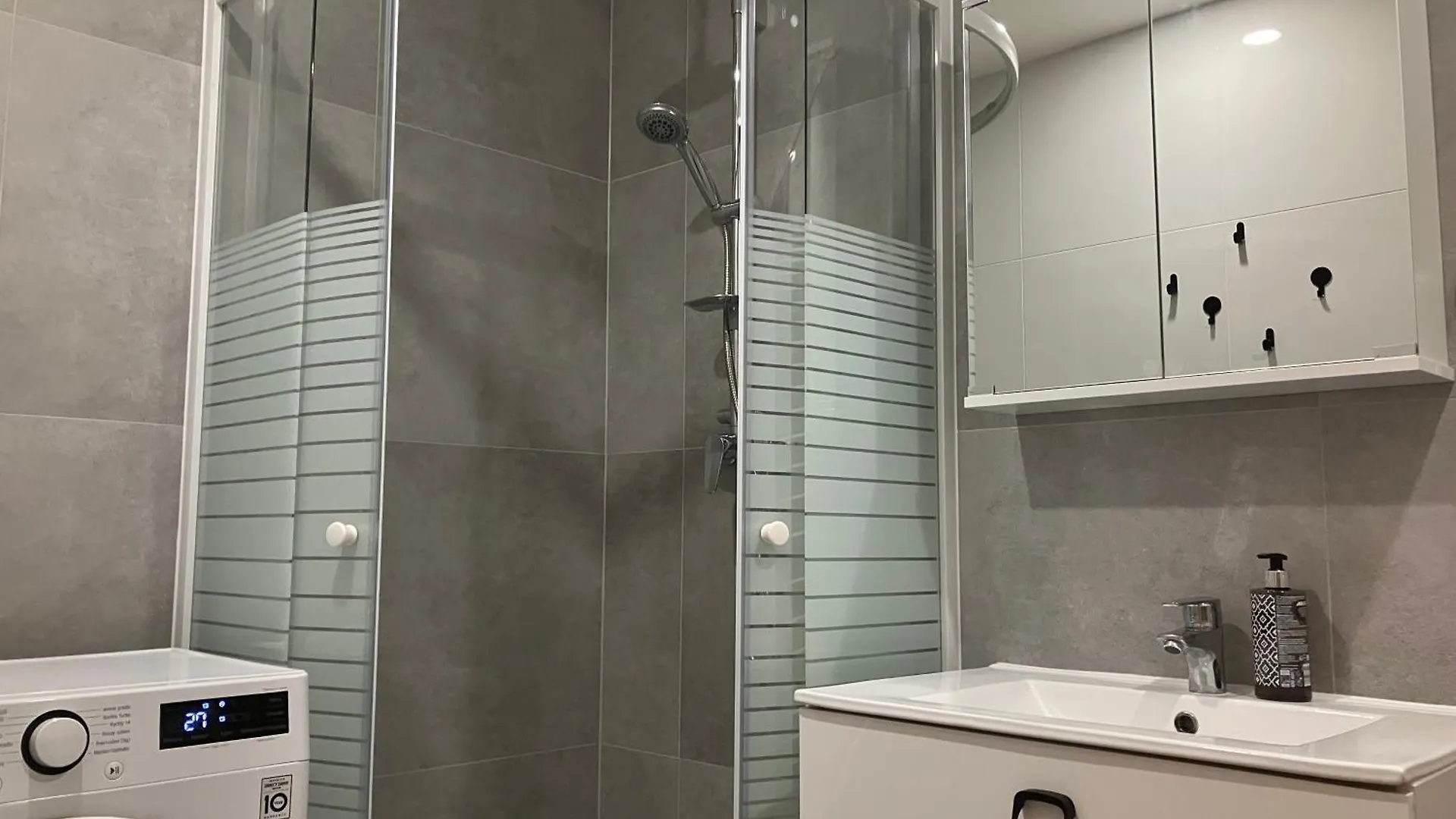Apartman U Lesoparku - Praha Kobylisy Czech Republic