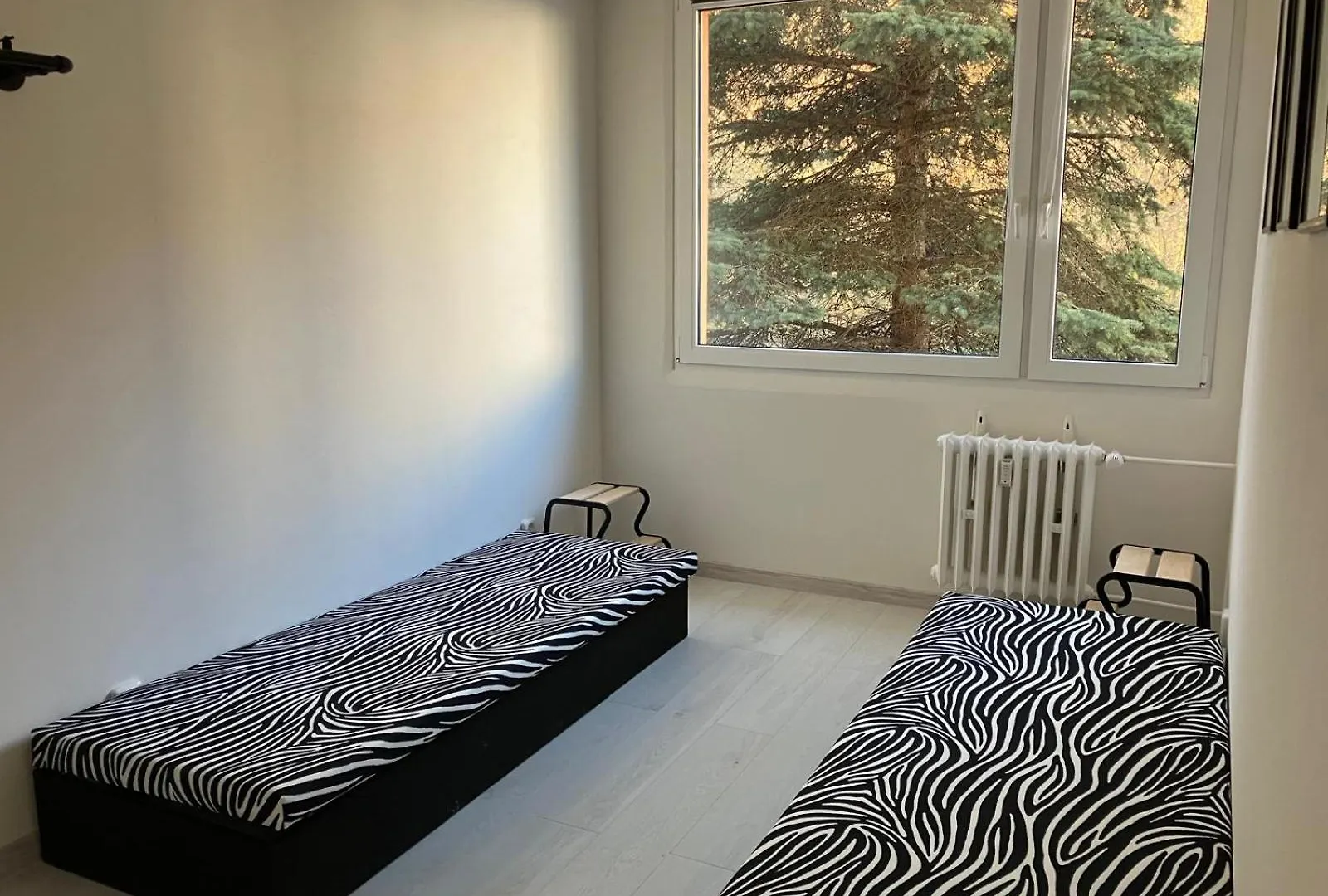 Apartman U Lesoparku - Praha Kobylisy Apartment Prague